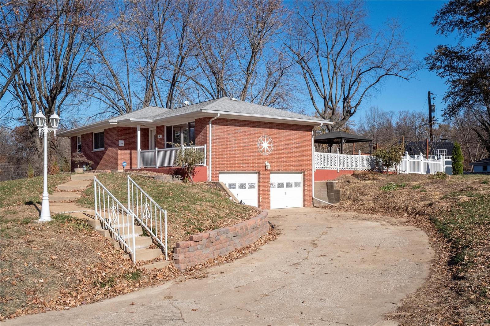 3 Bedroom, 1,165 sq. feet 36 Berrywood Drive Belleville, IL