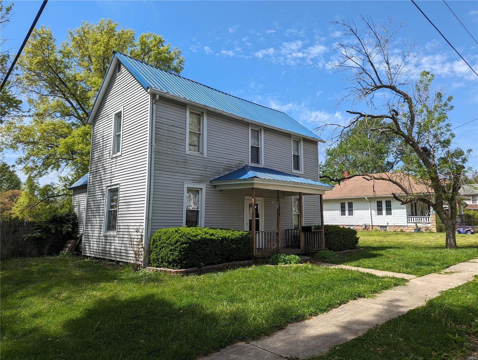 3 Bedroom, 1,561 sq. feet 514 Washington  Greenville, IL