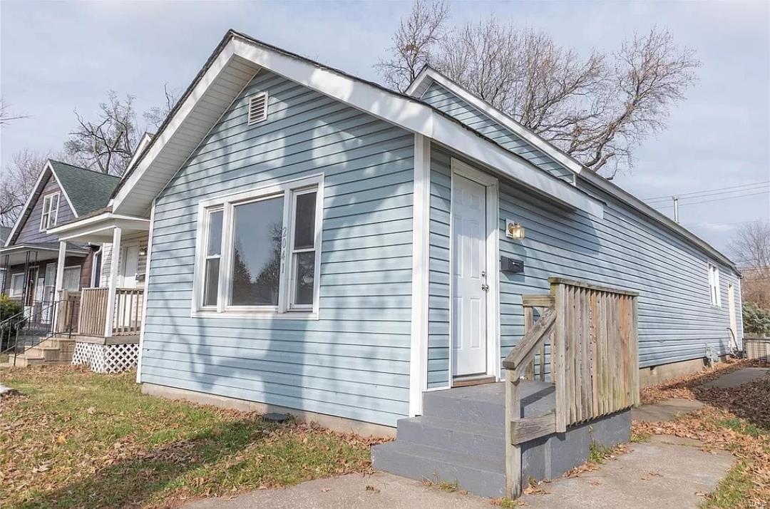 2 Bedroom,  2041 Beckwith Avenue Madison, IL