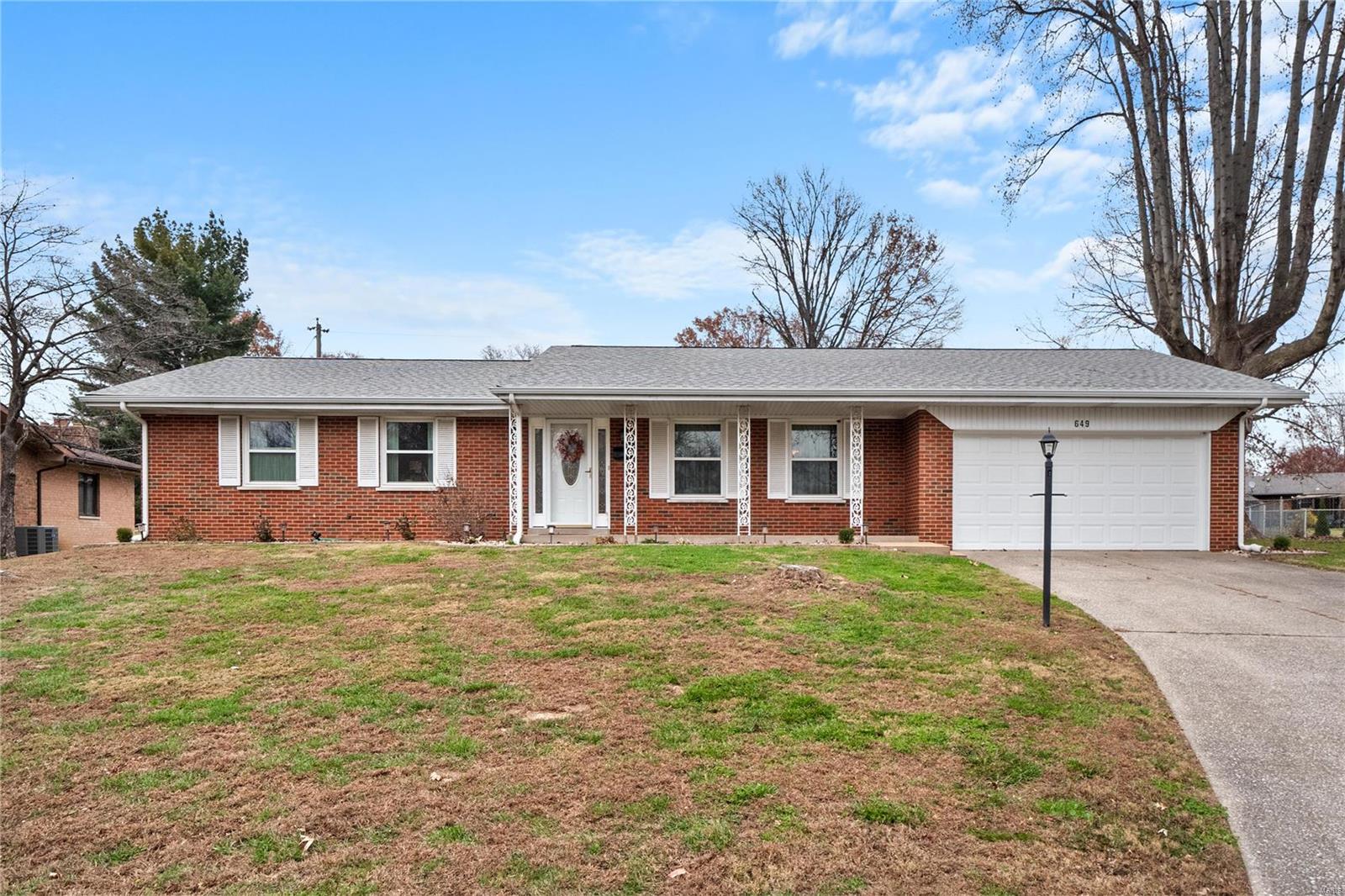 3 Bedroom, 1,400 sq. feet 649 Springdale Drive Belleville, IL