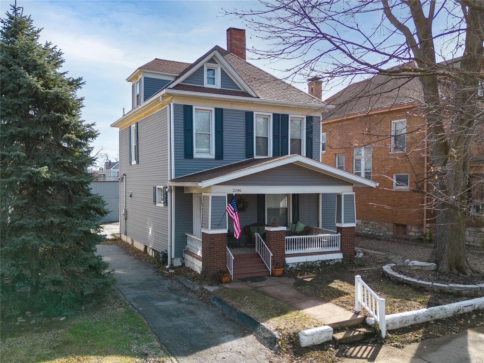 4 Bedroom, 1,844 sq. feet 2246 Cleveland Boulevard Granite City, IL