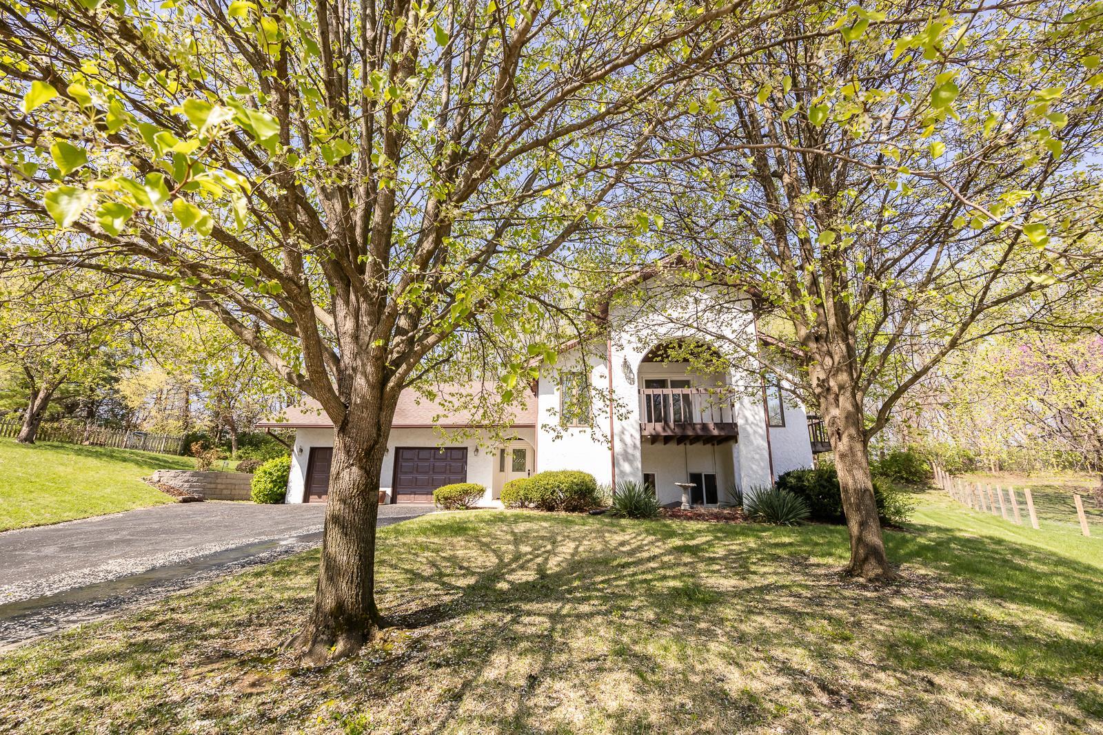 3 Bedroom, 1,442 sq. feet 11 Robin Lane Collinsville, IL