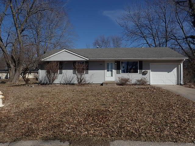 3 Bedroom, 1,250 sq. feet 506 Maple Street Greenville, IL