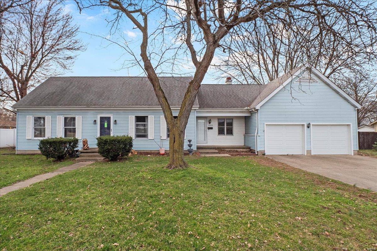 4 Bedroom, 1,993 sq. feet 3503 Maryville Road Granite City, IL