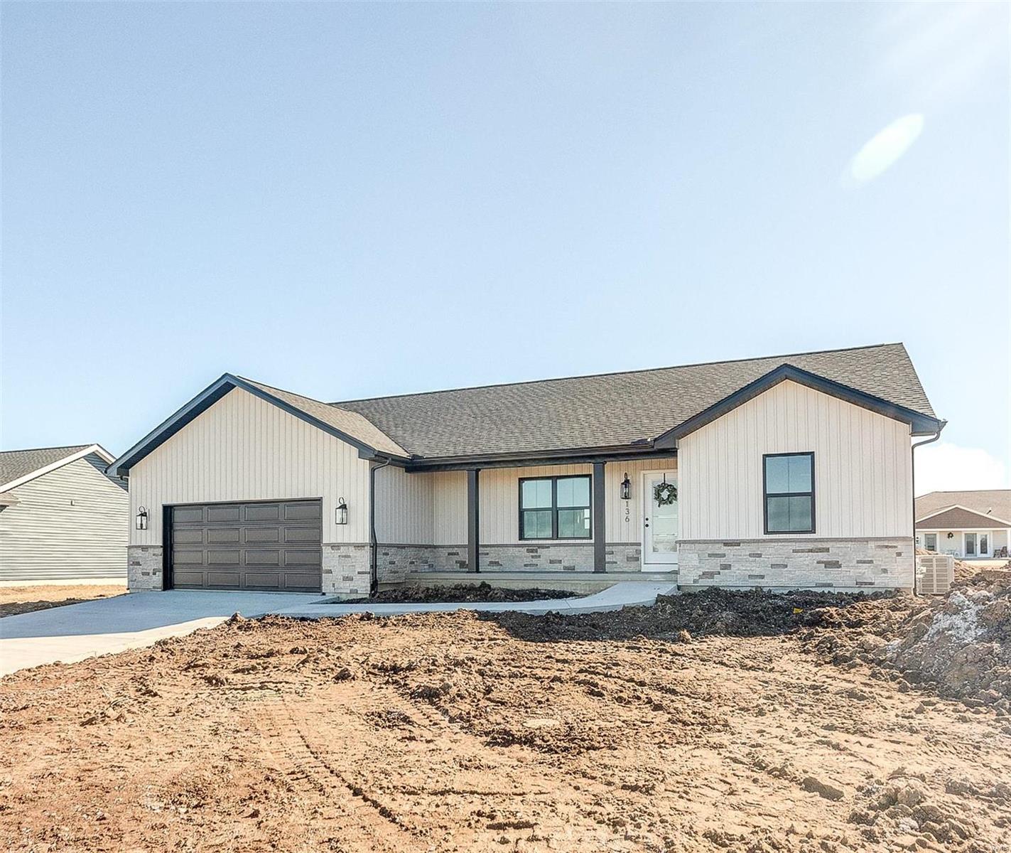 3 Bedroom, 1,624 sq. feet 127 Bayport Drive Moro, IL