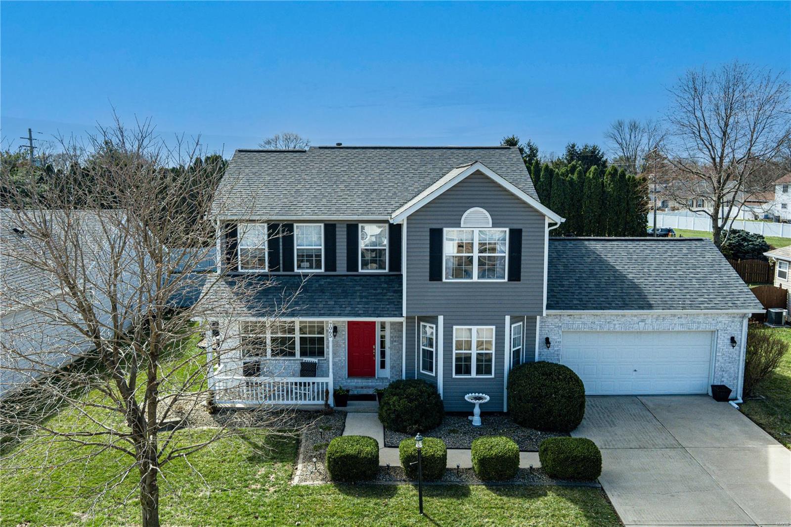 4 Bedroom, 2,506 sq. feet 7065 Stallion Drive Edwardsville, IL