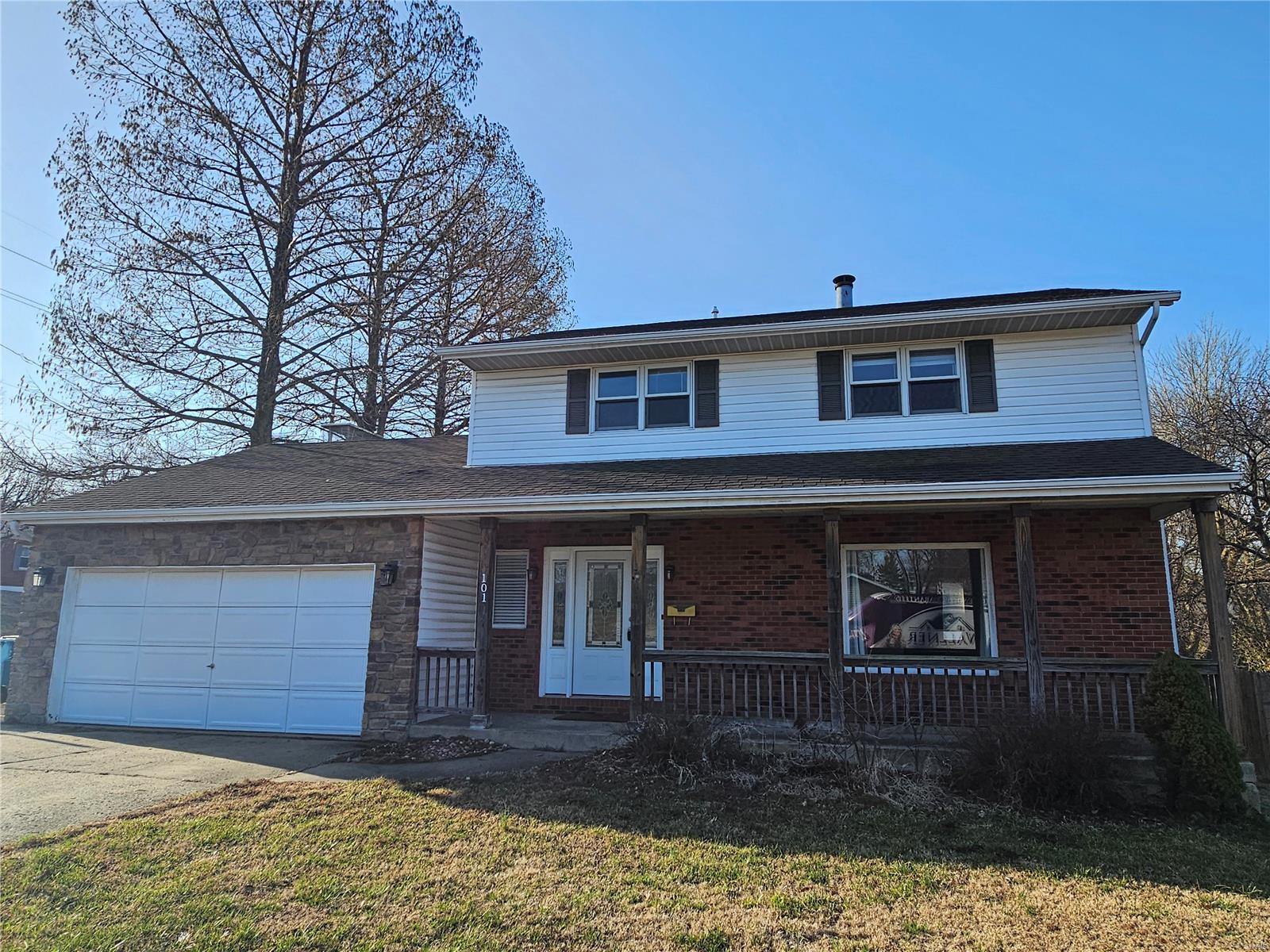 4 Bedroom, 2,279 sq. feet 101 Westbrook Court Collinsville, IL