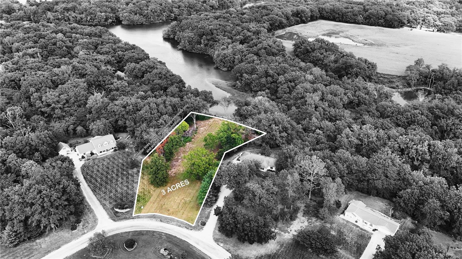  127 Quail Hollow  Greenville, IL