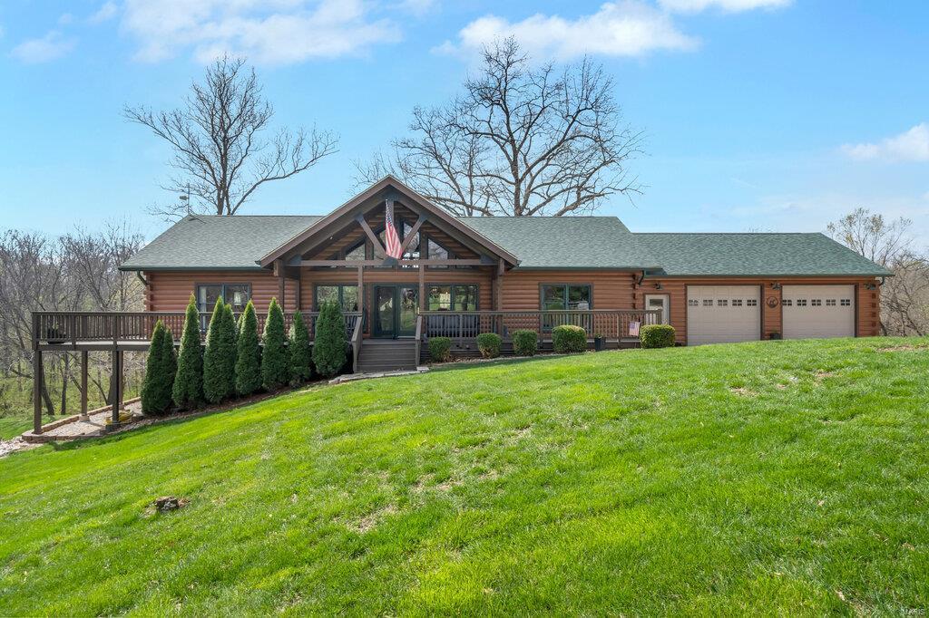 4 Bedroom, 3,334 sq. feet 7566 Jerusalem Rd  Edwardsville, IL