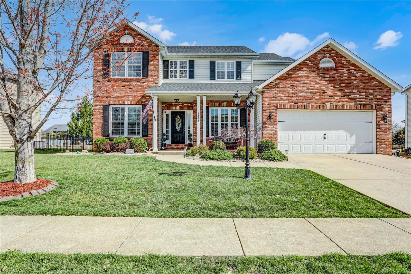 4 Bedroom, 2,667 sq. feet 3418 Vicksburg Drive Edwardsville, IL