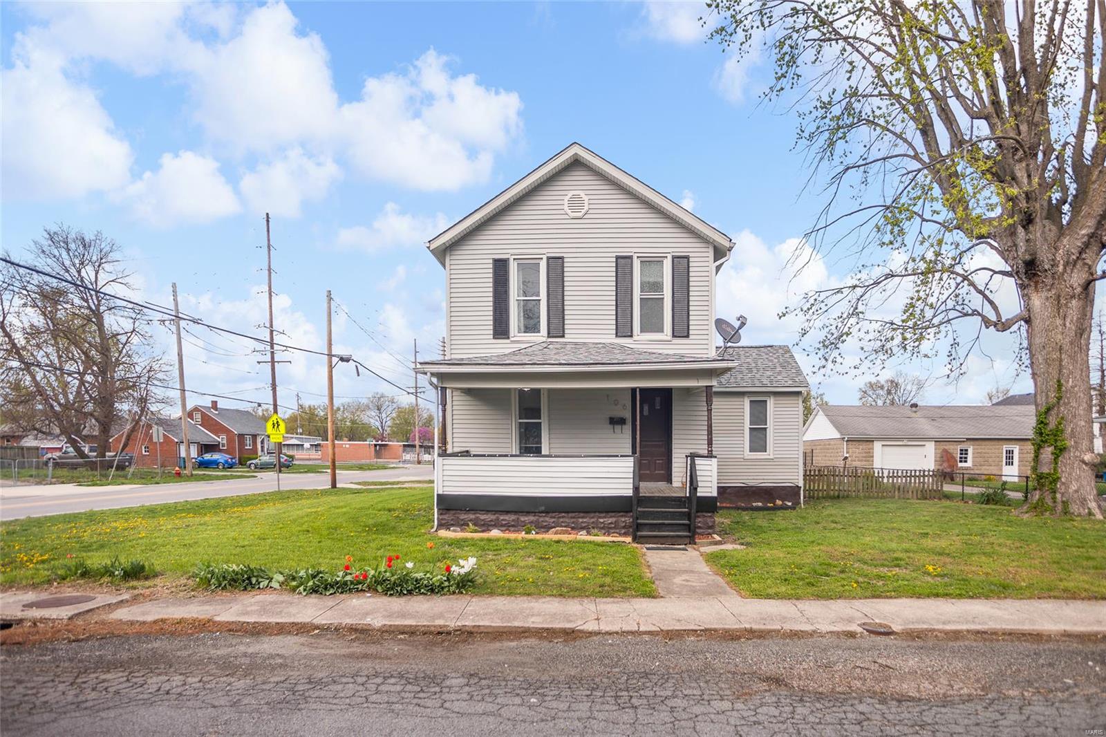 3 Bedroom, 1,360 sq. feet 106 Corbin Street Bethalto, IL