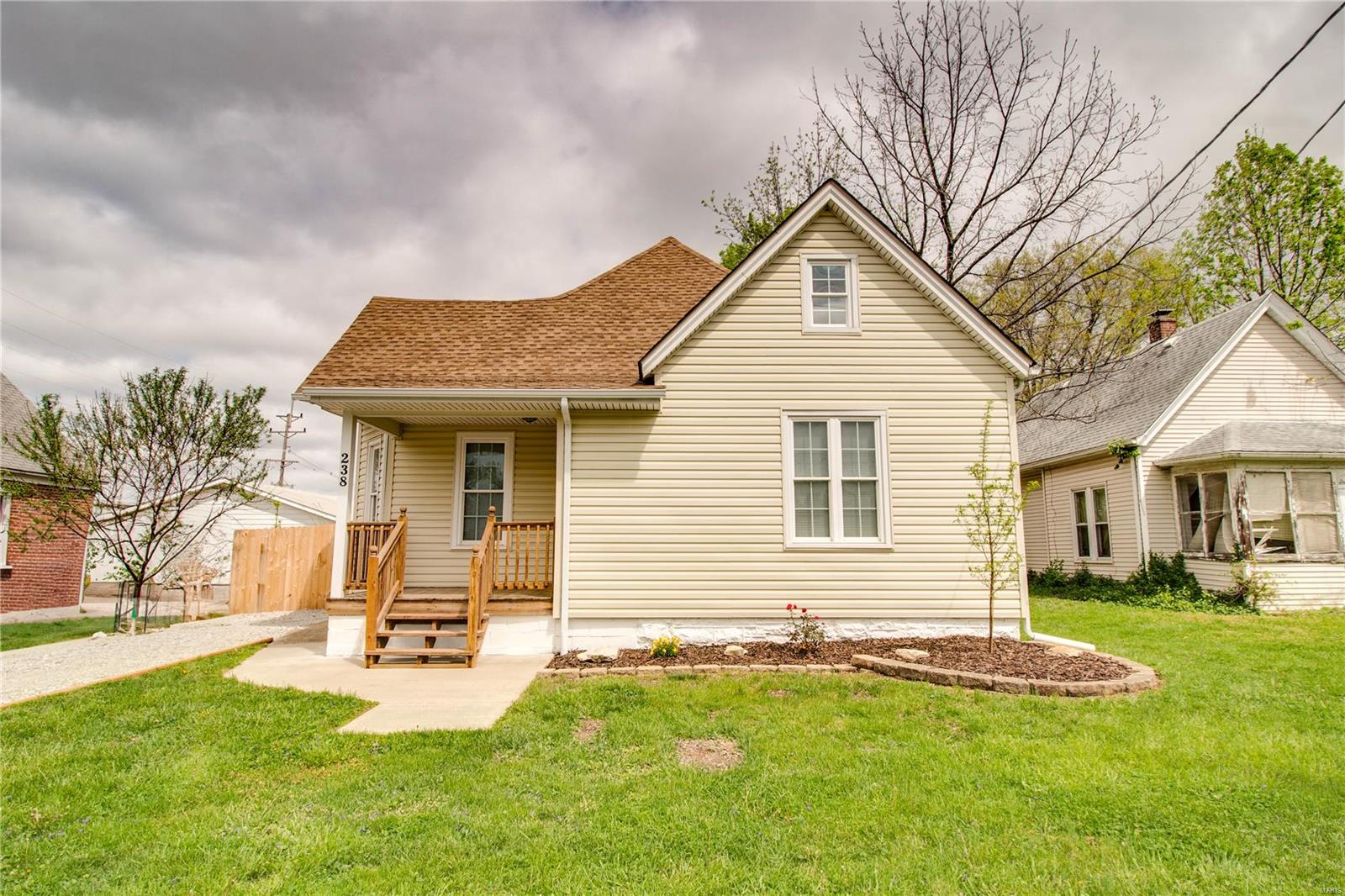 3 Bedroom, 1,692 sq. feet 238 Delmar Avenue Godfrey, IL
