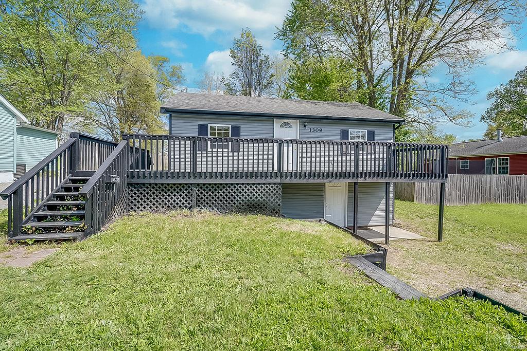 3 Bedroom, 1,260 sq. feet 1309 12th Street Cottage Hills, IL