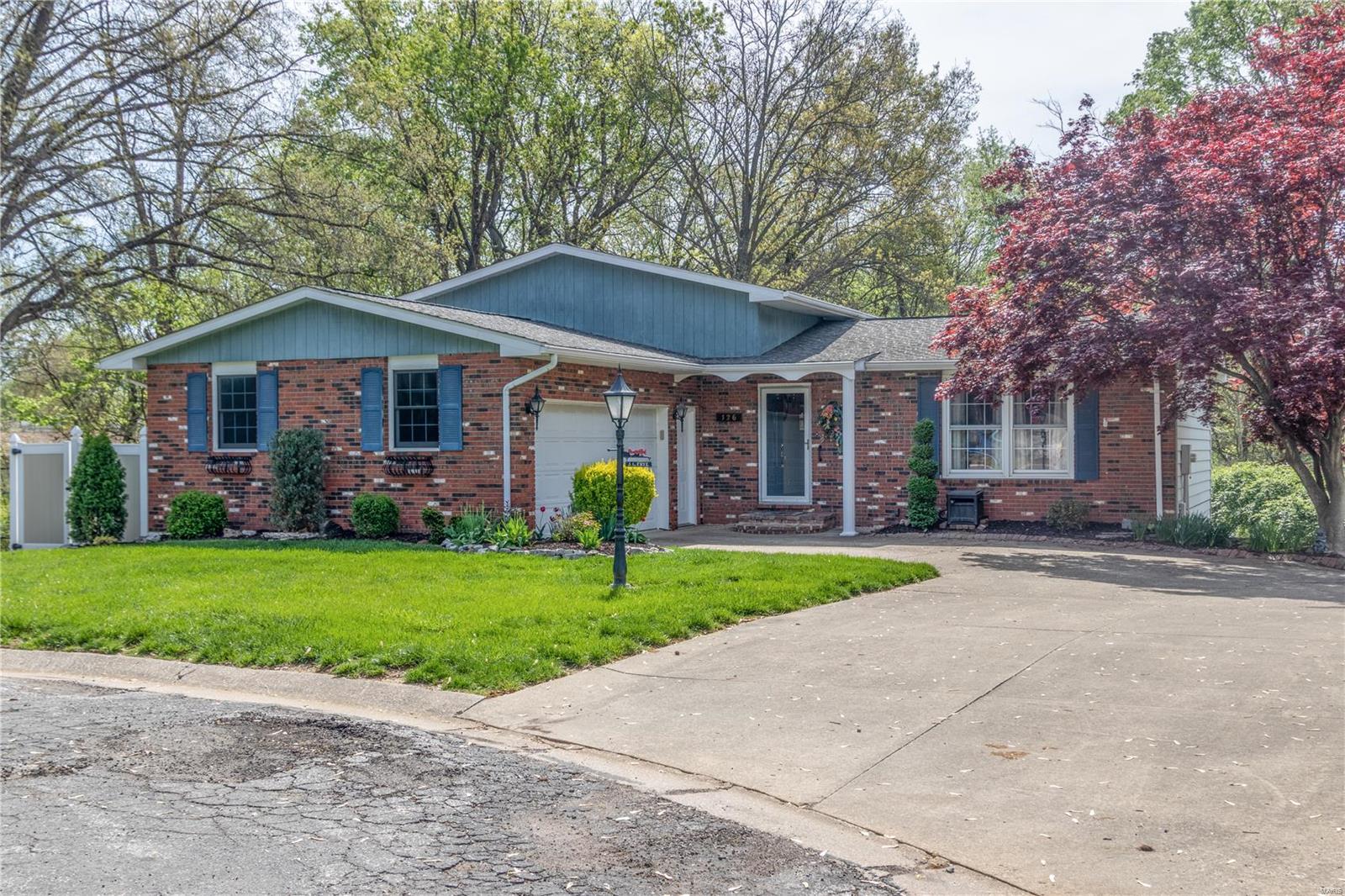 3 Bedroom, 2,064 sq. feet 126 Birch Street Bethalto, IL