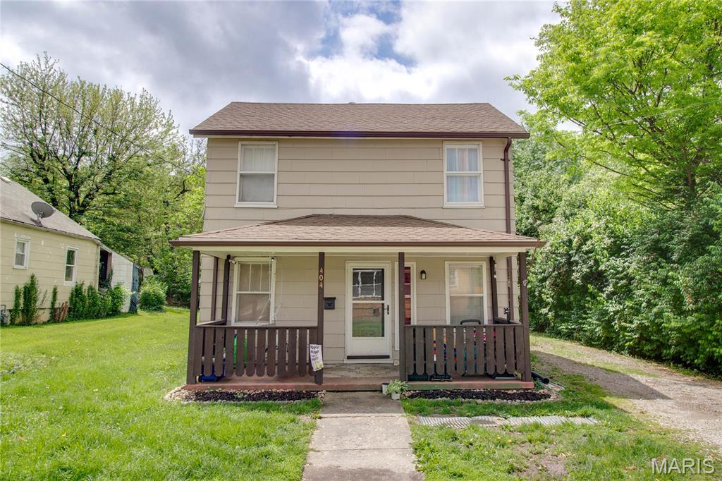 3 Bedroom, 1,212 sq. feet 404 Short Street Jerseyville, IL