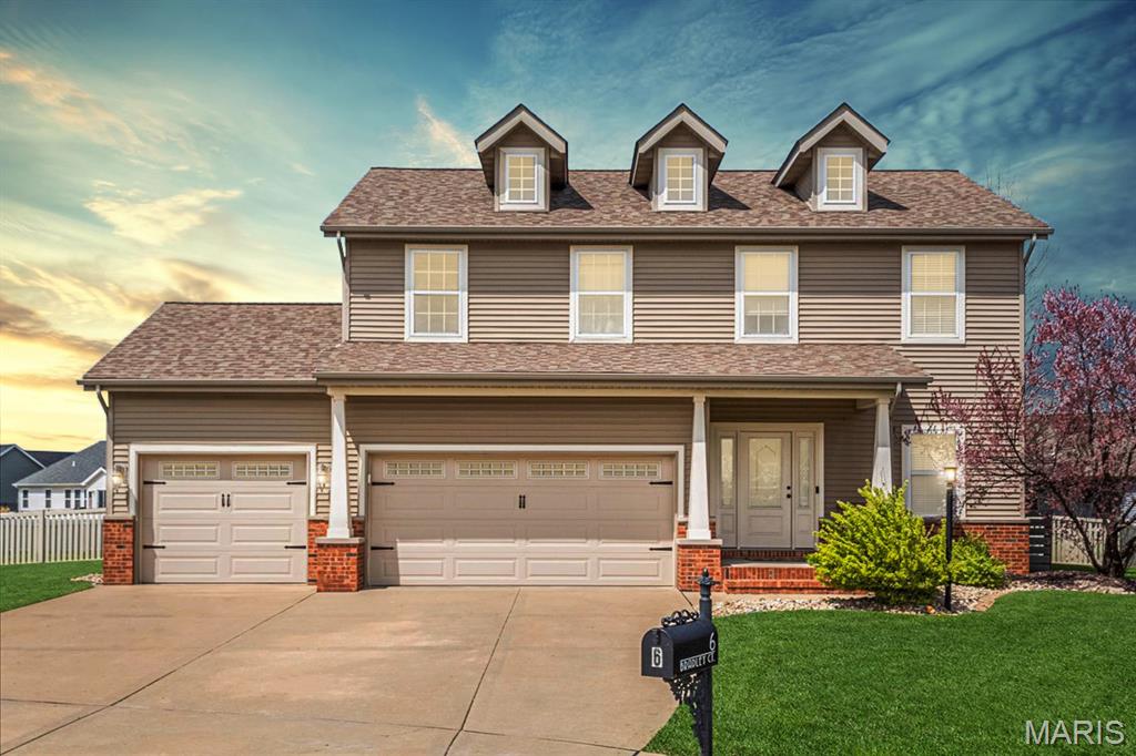 3 Bedroom, 2,268 sq. feet 6 Bradley Court Troy, IL