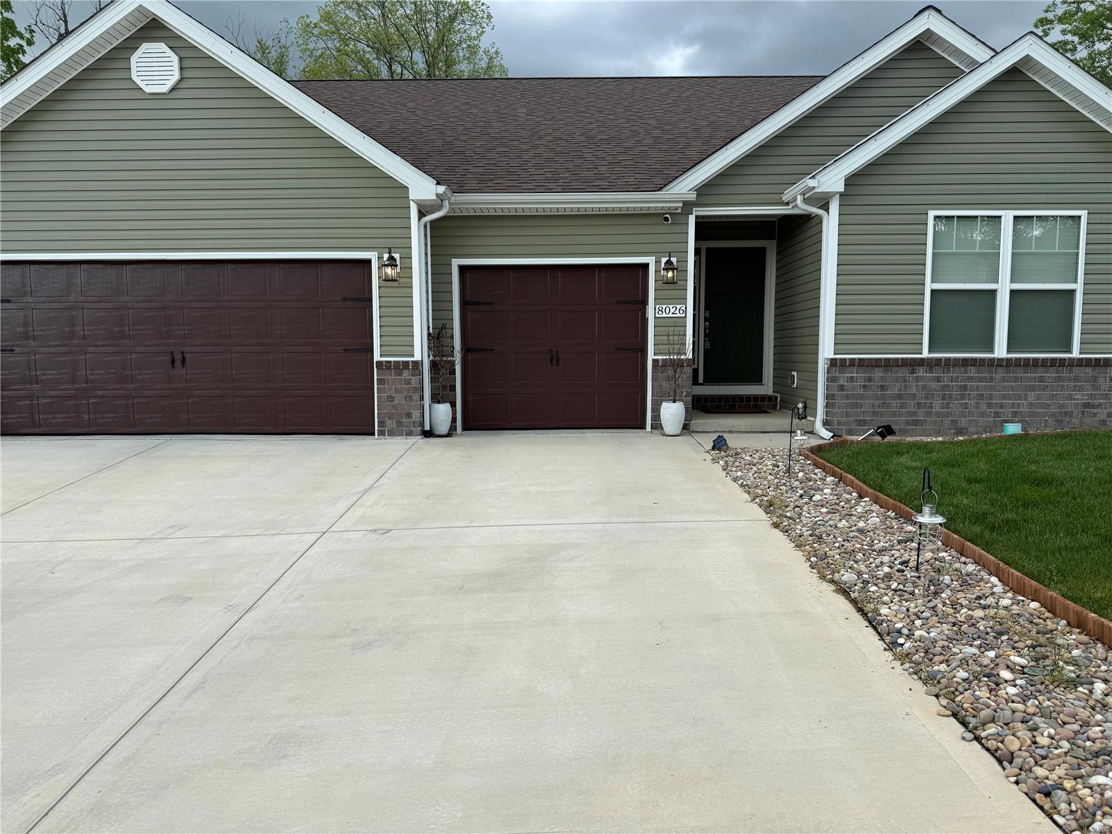 4 Bedroom, 2,866 sq. feet 8026 Tahoe  Caseyville, IL