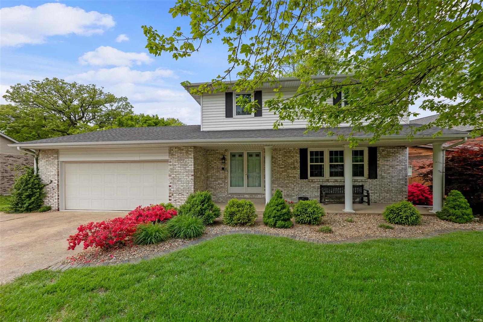 4 Bedroom, 1,784 sq. feet 110 Summit Hill Drive Wood River, IL
