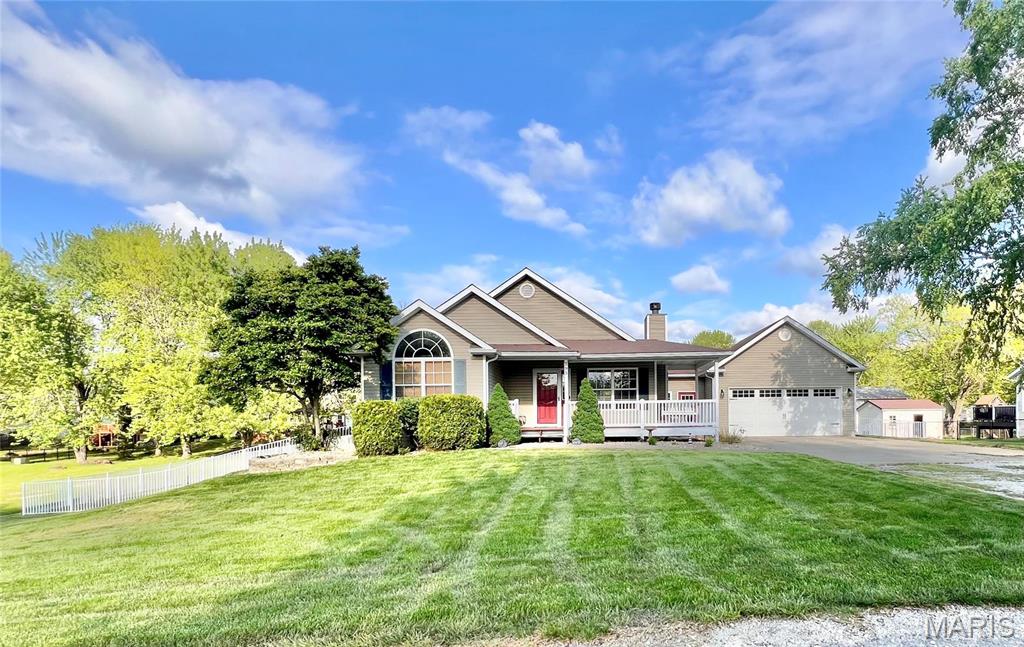 4 Bedroom, 1,912 sq. feet 395 Westview Drive Edwardsville, IL