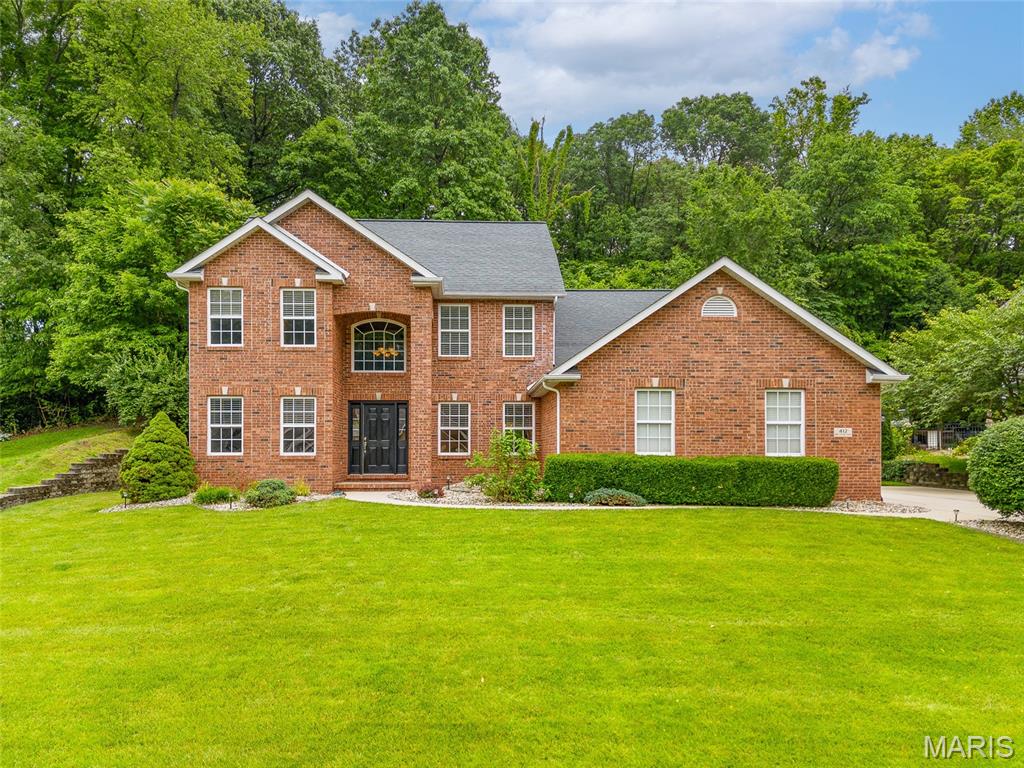 4 Bedroom, 2,866 sq. feet 412 WESTCHESTER  Glen Carbon, IL