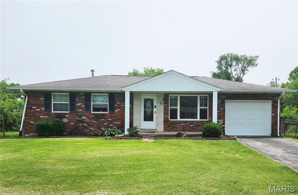 3 Bedroom,  7 Tulip Court Granite City, IL