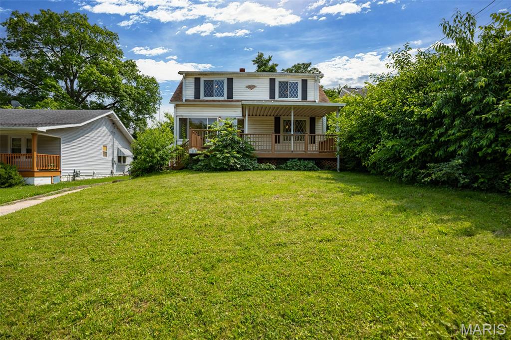 3 Bedroom, 2,300 sq. feet 3513 Coronado Drive Alton, IL