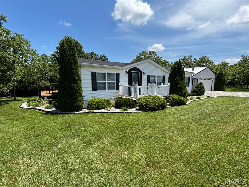 3 Bedroom,  18096 Monroe Road 453  Paris, MO