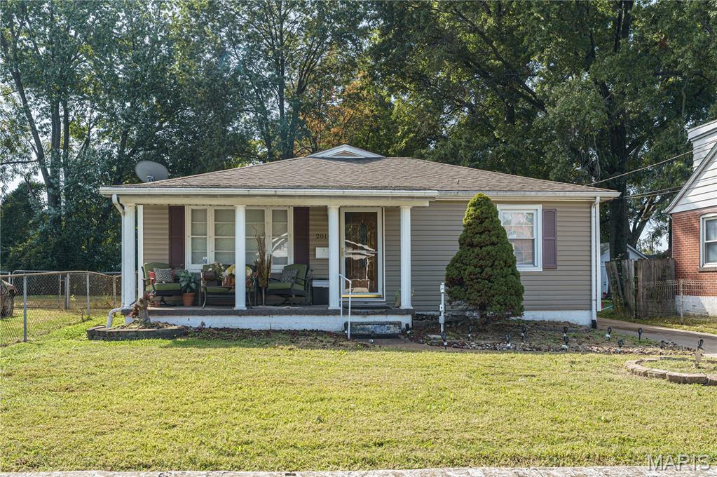 2 Bedroom, 1,330 sq. feet 2814 Palmer Avenue Granite City, IL