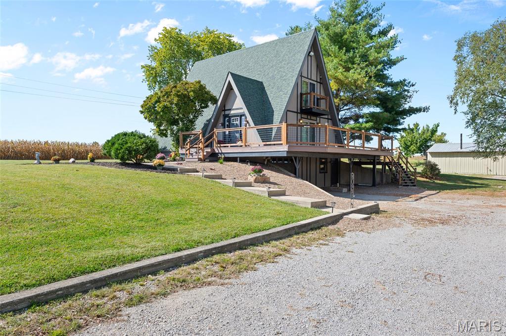 3 Bedroom, 1,592 sq. feet 10409 Lower Marine Road Marine, IL