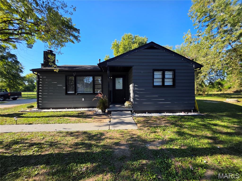 4 Bedroom, 1,420 sq. feet 4247 State Route 162  Granite City, IL