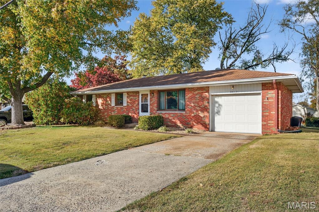 3 Bedroom, 1,000 sq. feet 3412 Emma Ln Lane Godfrey, IL
