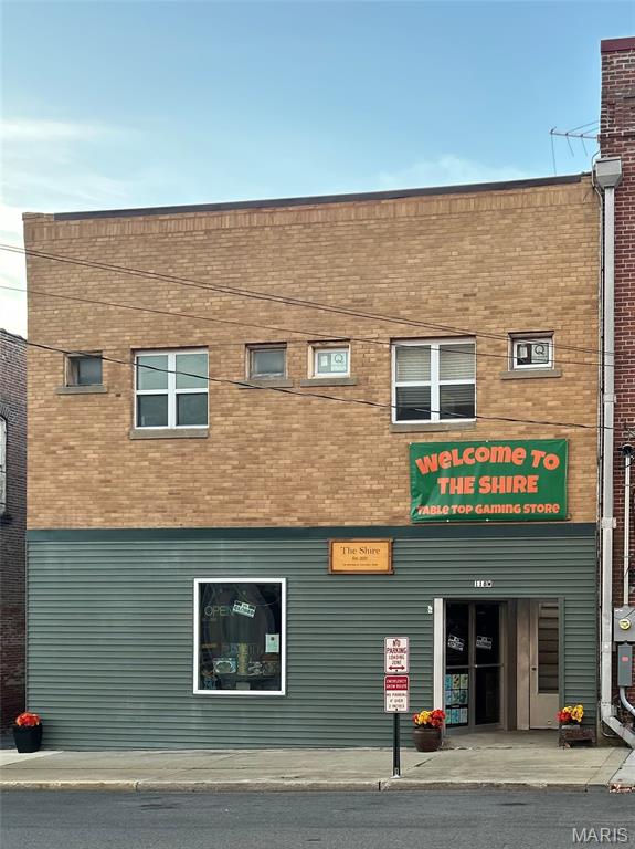  118 Main St  Greenville, IL