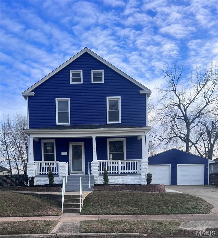 4 Bedroom, 2,340 sq. feet 632 Washington Street Venice, IL