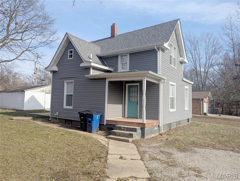 2 Bedroom, 1,172 sq. feet 1011 Main Street Greenville, IL