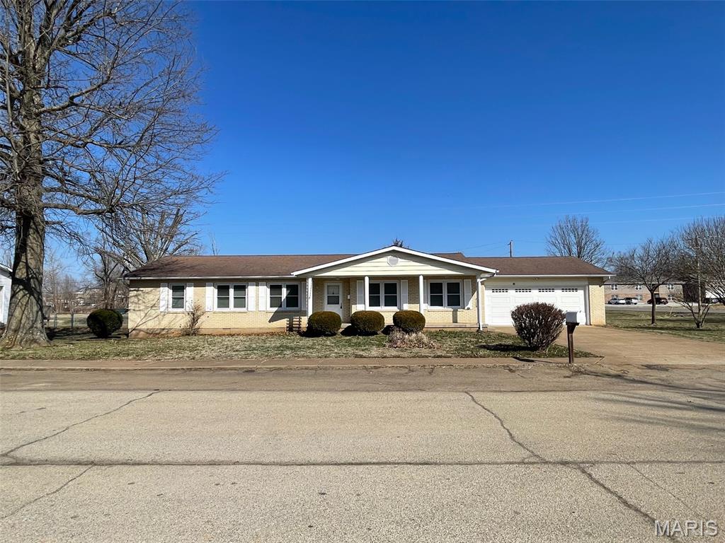 3 Bedroom, 1,724 sq. feet 316 Sherlock Drive Fredericktown, MO
