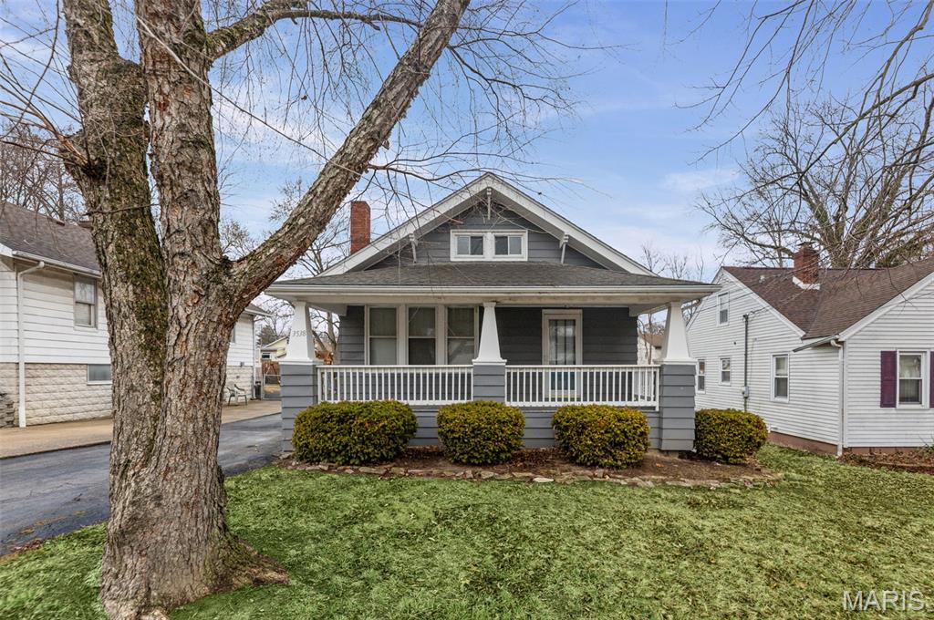 2 Bedroom, 1,458 sq. feet 3538 Berkeley Avenue Alton, IL