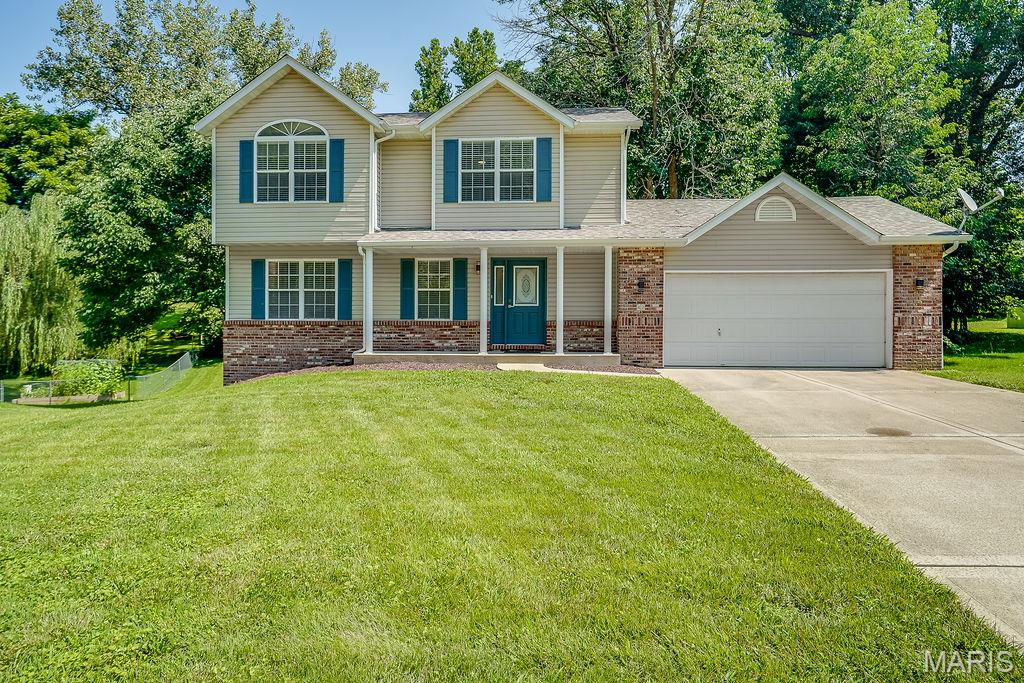 3 Bedroom, 2,179 sq. feet 42 Alta Street Glen Carbon, IL