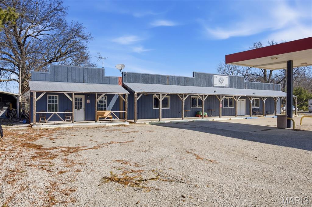  634 IL Rt 143  Pocahontas, IL