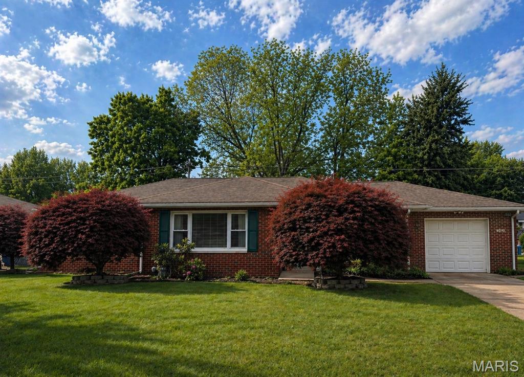 3 Bedroom, 1,528 sq. feet 2296 Gary Avenue Granite City, IL