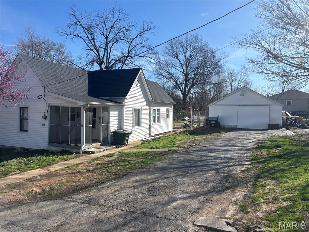 2 Bedroom, 1,052 sq. feet 811 Andrews Street Fredericktown, MO