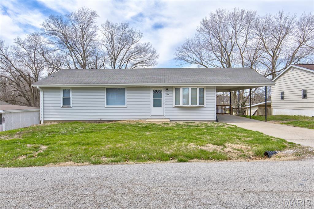 3 Bedroom, 1,092 sq. feet 1926 Terrace Drive Alton, IL