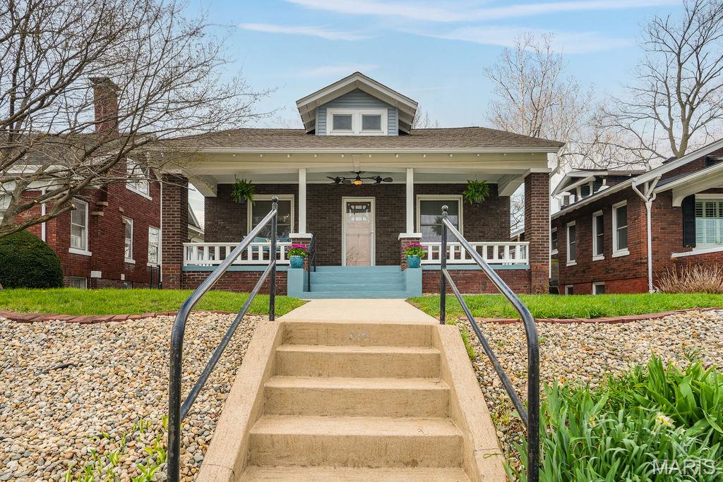 3 Bedroom, 2,296 sq. feet 316 Park Street Edwardsville, IL