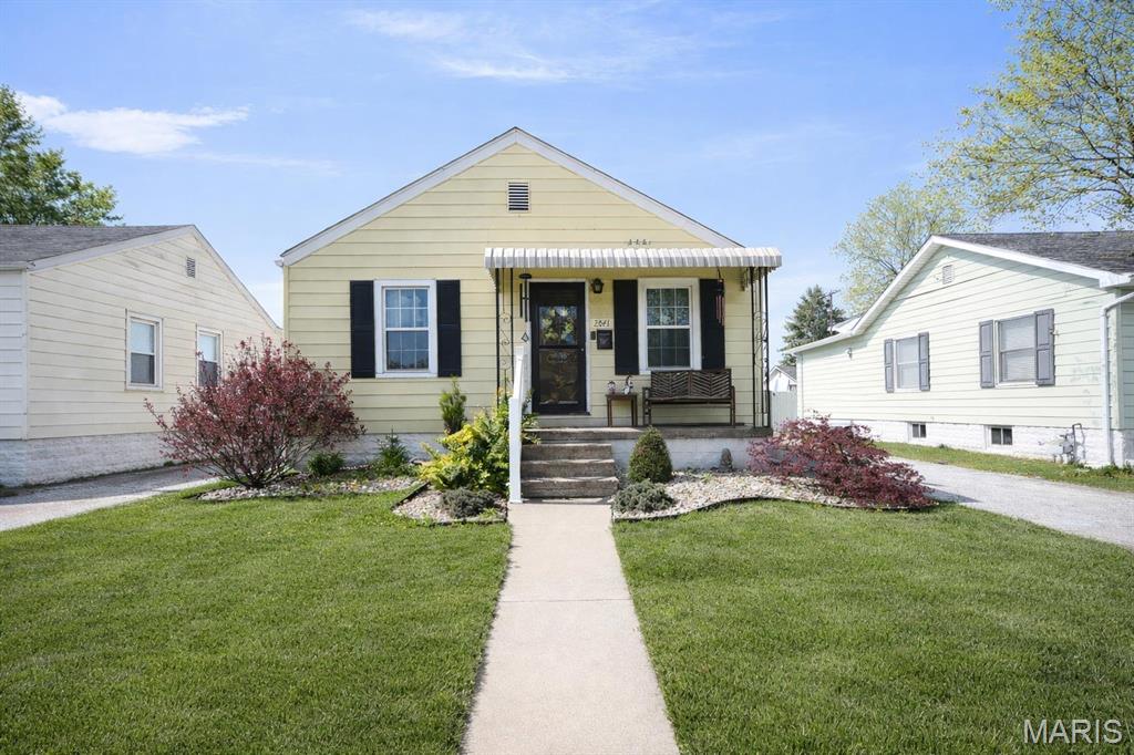 2 Bedroom, 750 sq. feet 2841 Ralph Street Granite City, IL