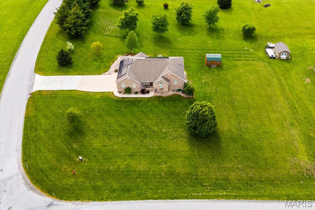 4 Bedroom, 3,620 sq. feet 3527 Boomerang Drive Marine, IL
