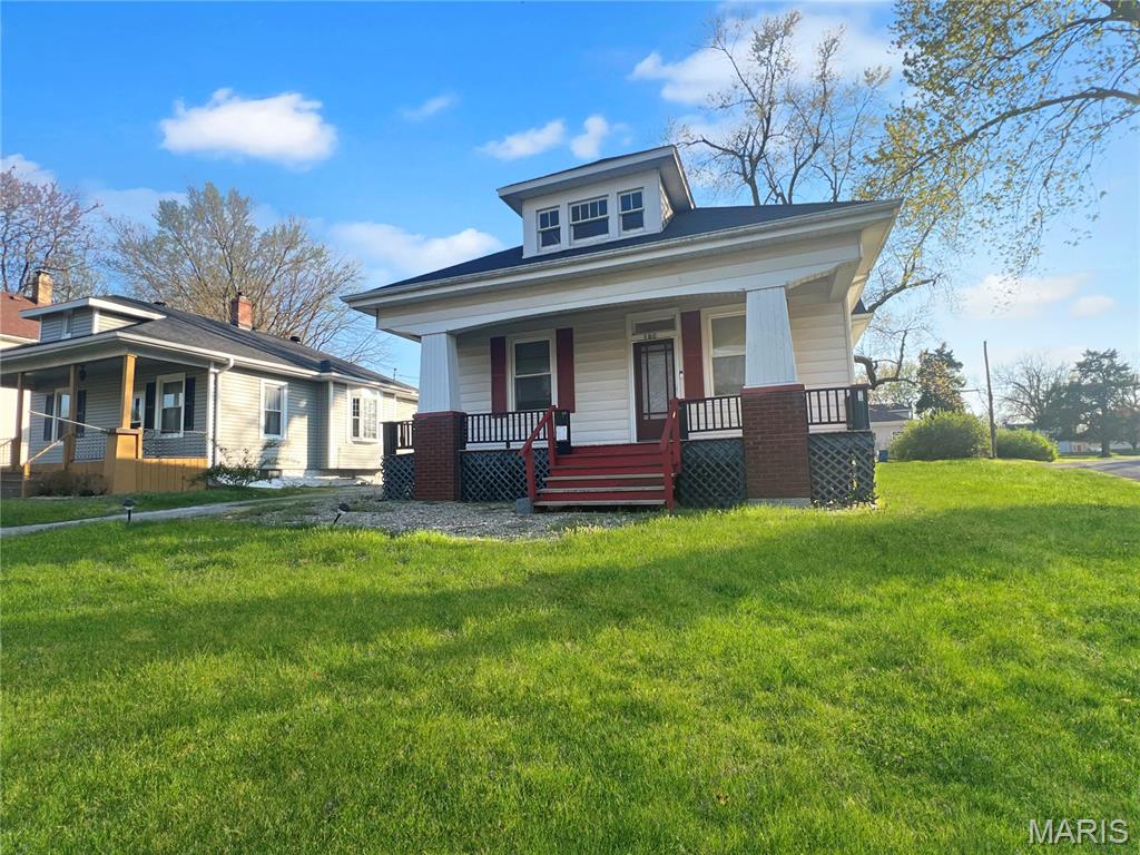 2 Bedroom, 1,064 sq. feet 400 Rebecca Avenue Collinsville, IL