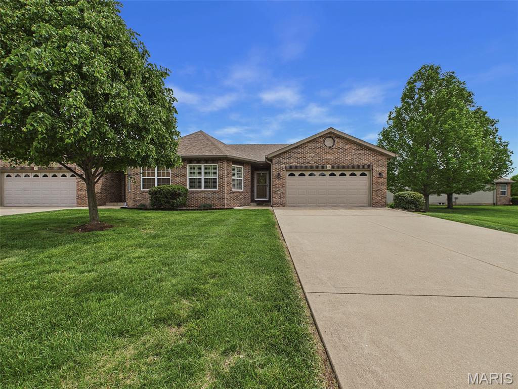 2 Bedroom, 1,483 sq. feet 44 Brooks Drive Bethalto, IL
