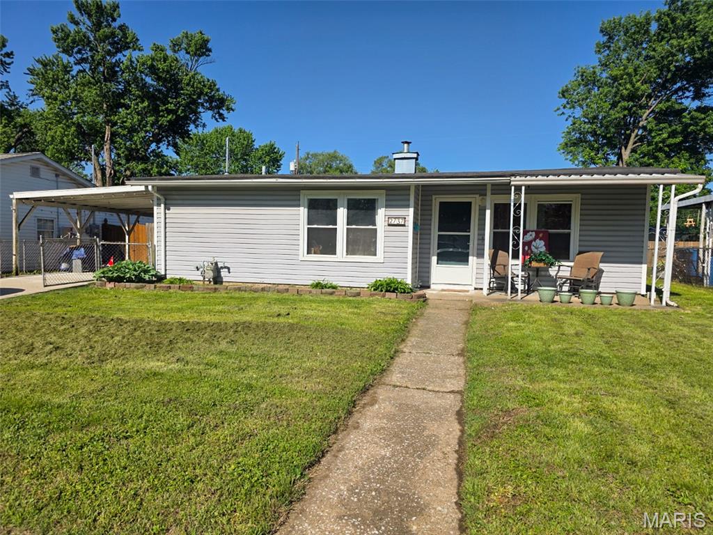 3 Bedroom, 944 sq. feet 2737 Birch Avenue Granite City, IL