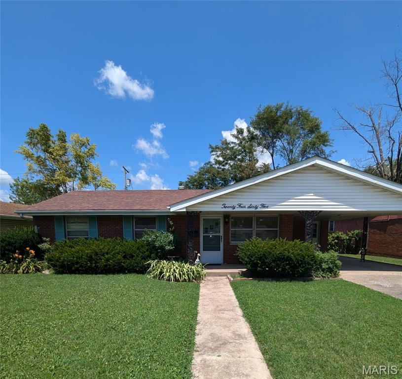 3 Bedroom, 1,045 sq. feet 2465 St Clair Avenue Granite City, IL