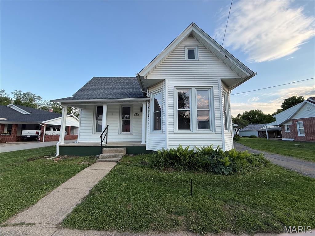 2 Bedroom, 1,355 sq. feet 209 W College  Fredericktown, MO