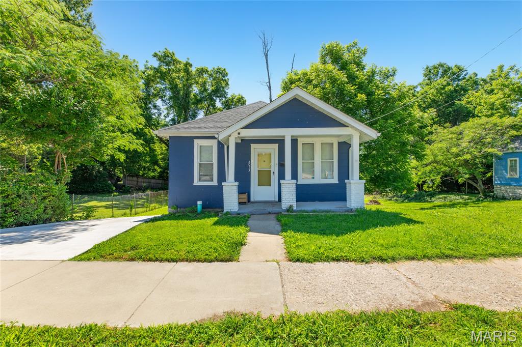 3 Bedroom, 1,092 sq. feet 2013 State Street Alton, IL